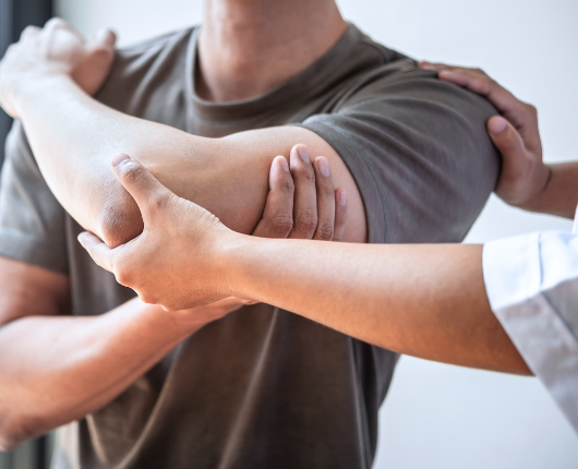 مزایا و معایب تعویض مفصل شانه