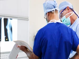 هزینه جراحی آرتروسکوپی شانه در سال 1404